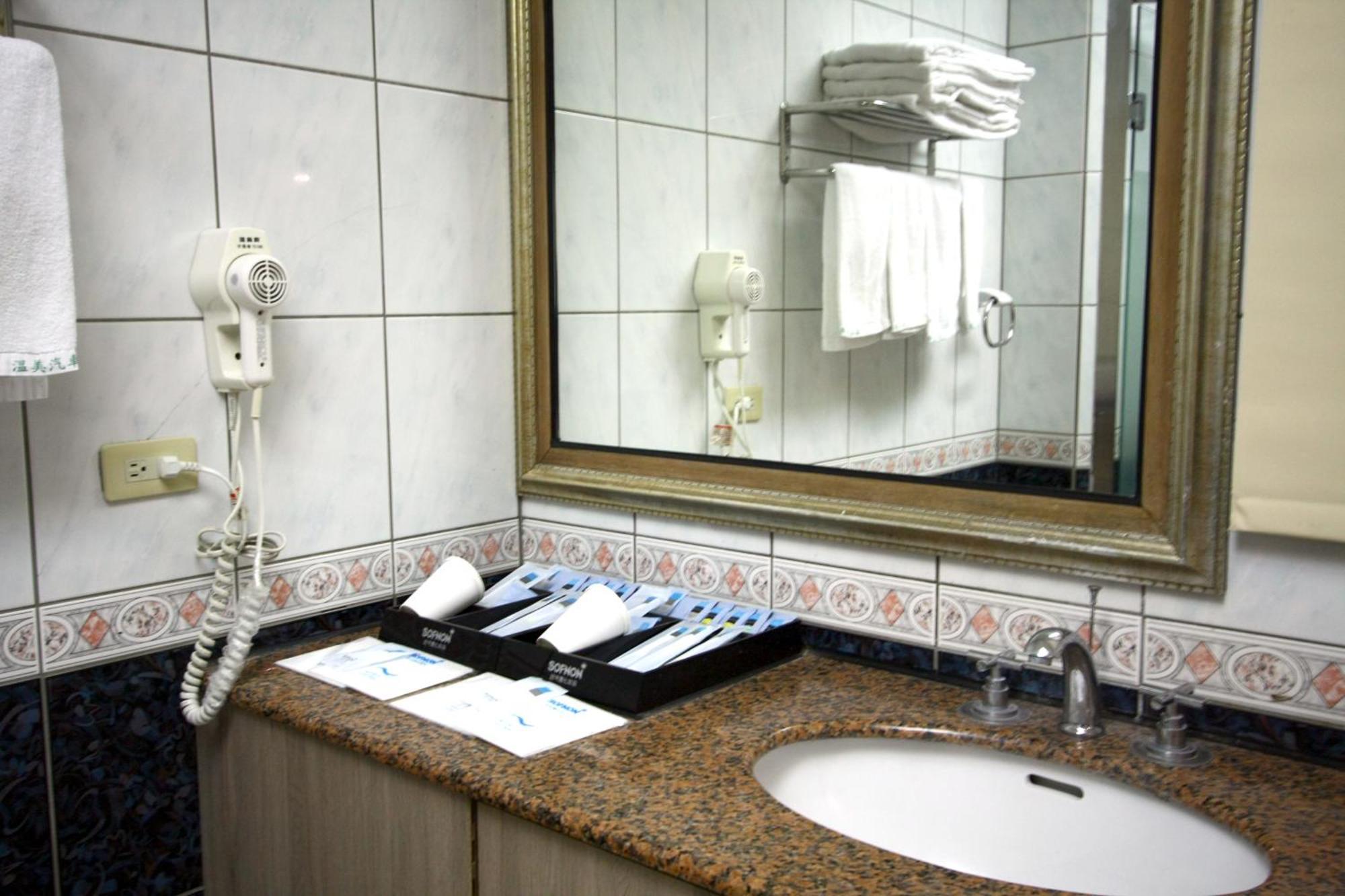 Wen Mei Motel Nantou エクステリア 写真