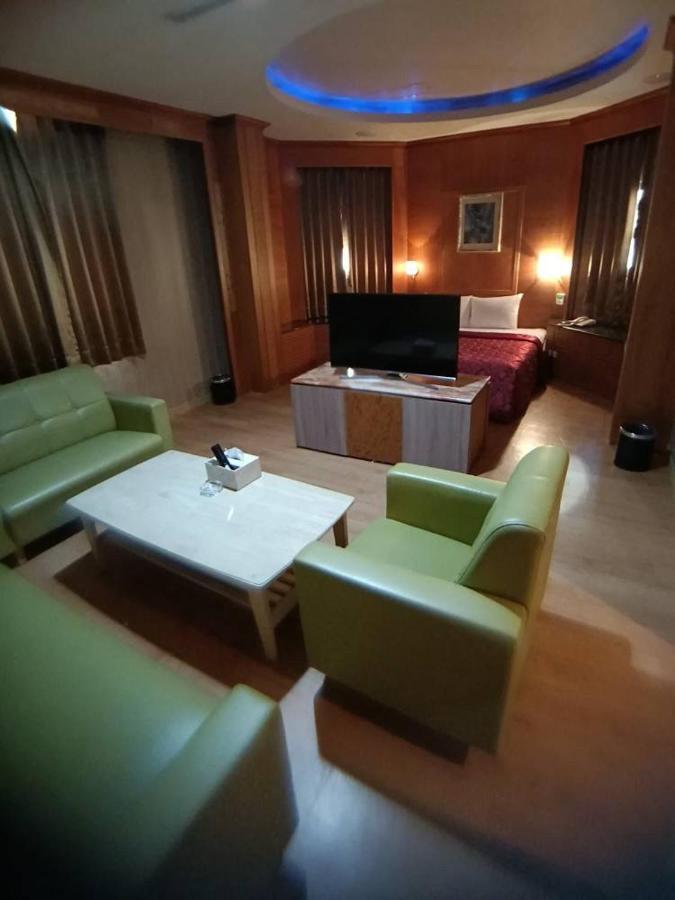 Wen Mei Motel Nantou エクステリア 写真